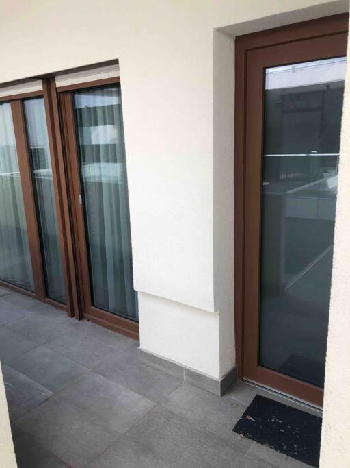 Apartament Luxury Cozy 2 Bdr Downtown Apt.1 *